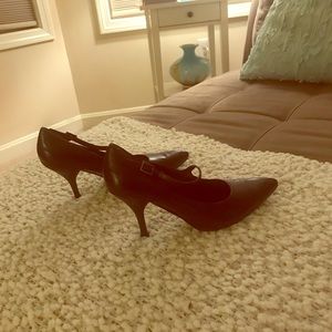 Jones New York Black Heels